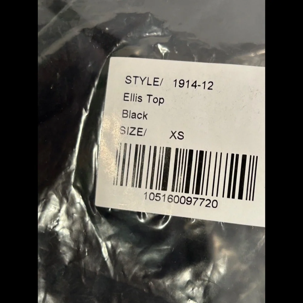 SER.O.YA Ellis Top Long Sleeve Off Shoulder Cutout Crop Top Black Size XS - NWT